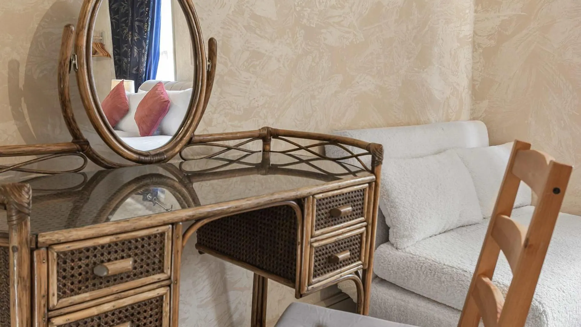 Quirky & Wonky Inn - 4 Bd Hove Royaume-Uni