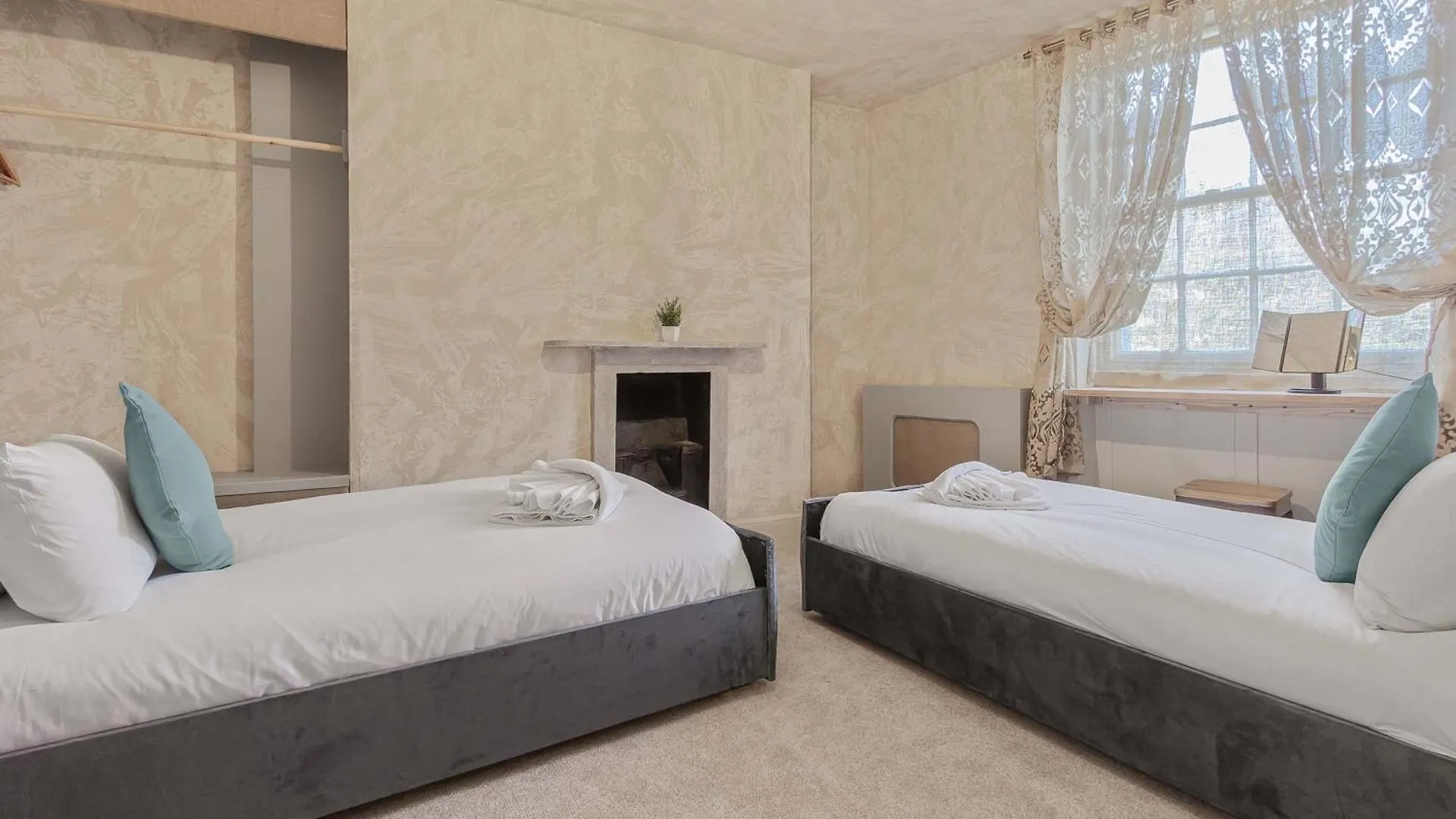Appartement Quirky & Wonky Inn - 4 Bd Hove Royaume-Uni