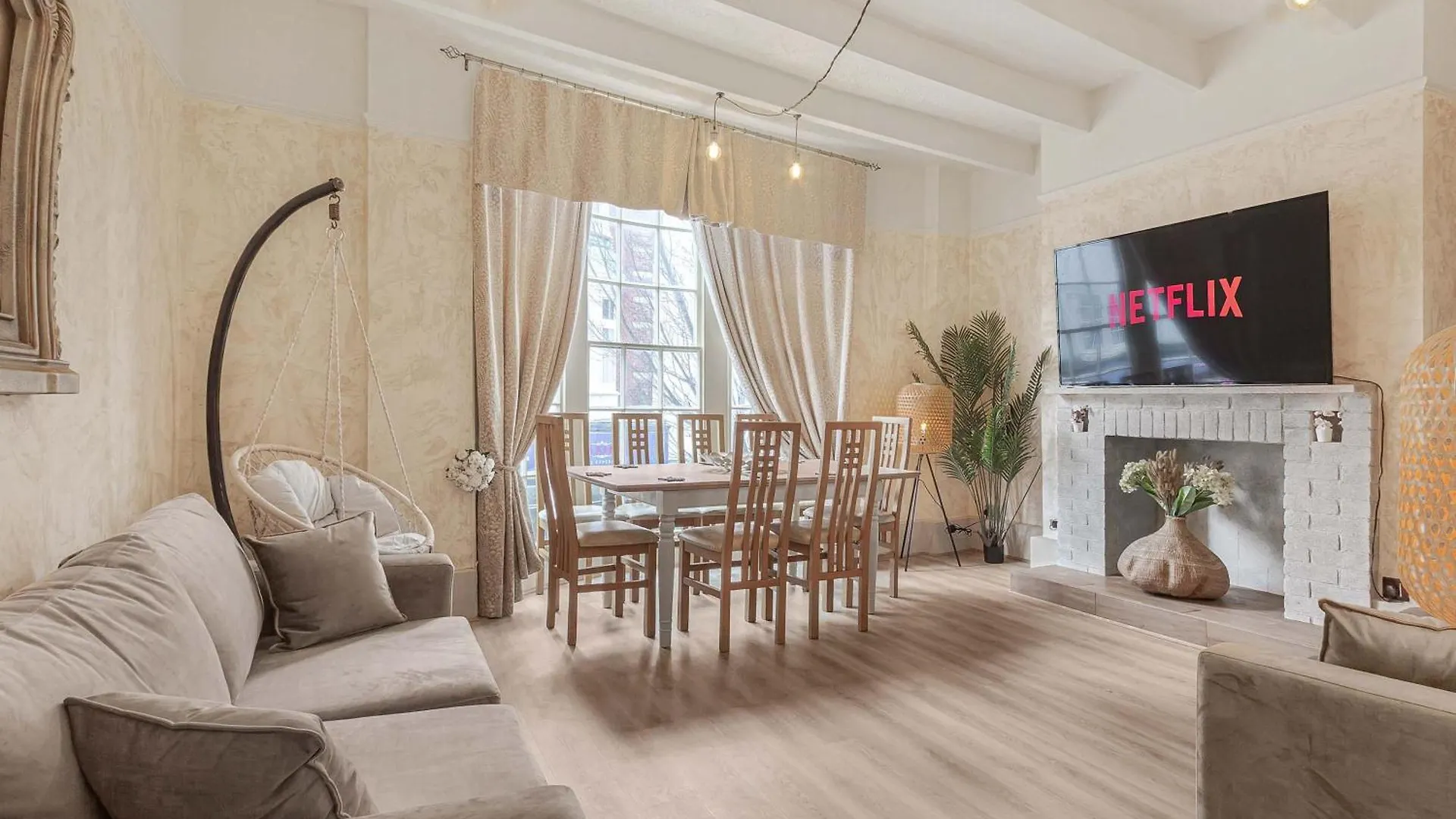Quirky & Wonky Inn - 4 Bd Hove